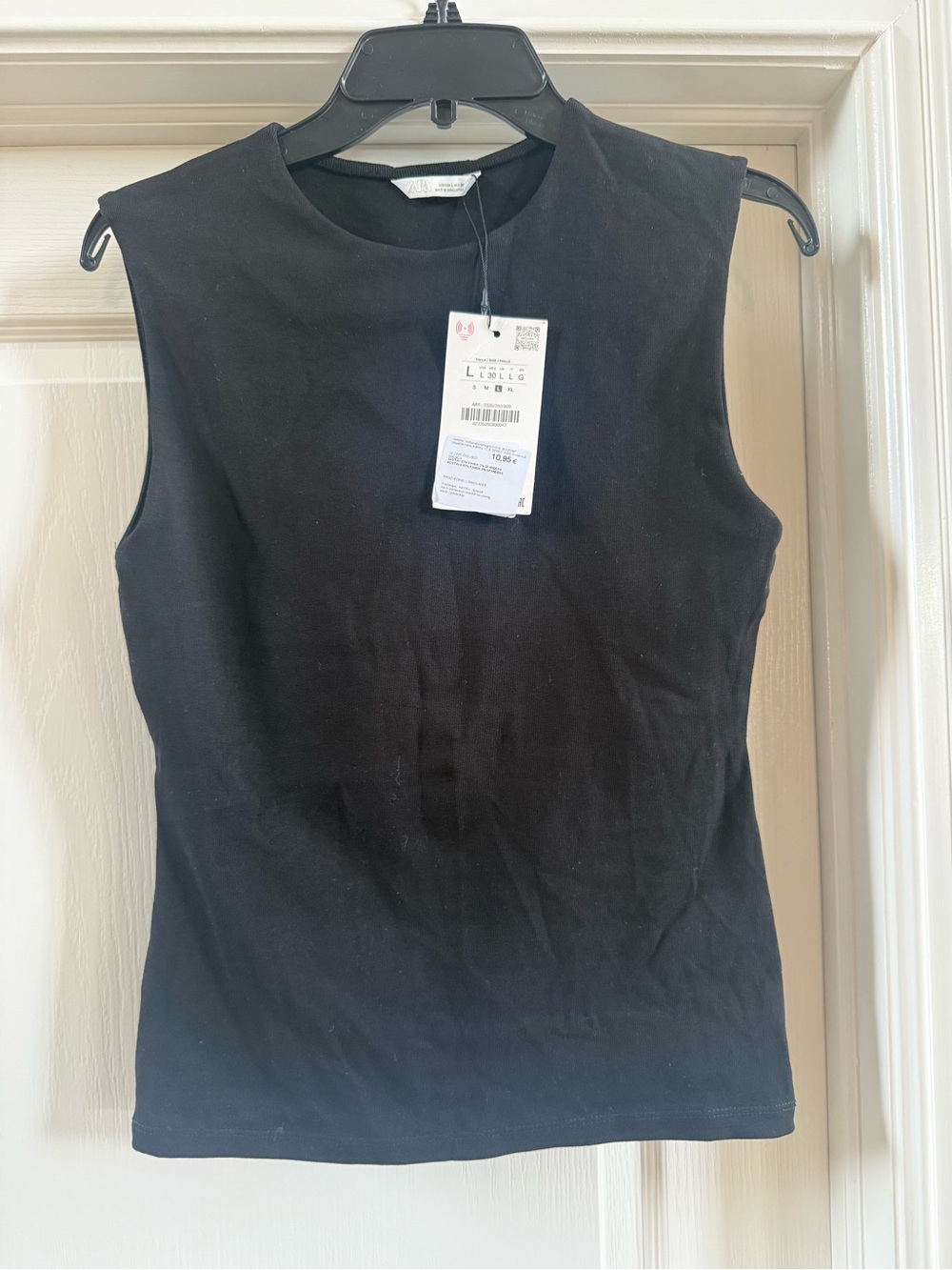 ZARA Women's Black Knit Tank Top Solid Round Neck Sleeveless Size Large NWT